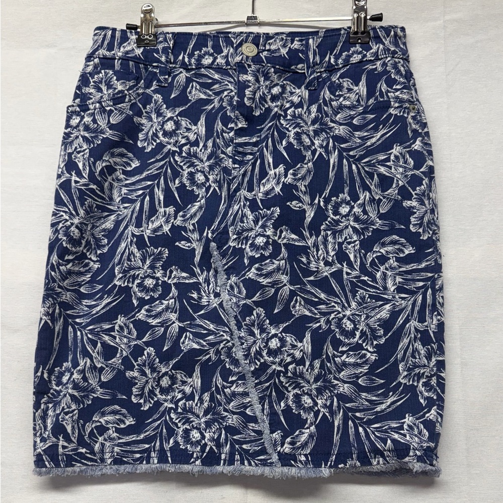 Tommy Bahama Navy Denim Floral Pencil Skirt small